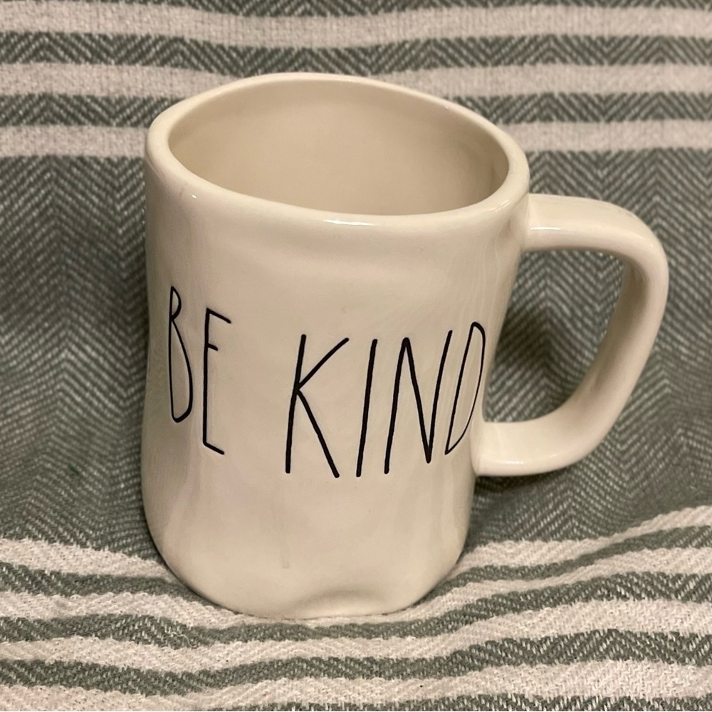 Rae Dunn “Be Kind” Coffee Mug